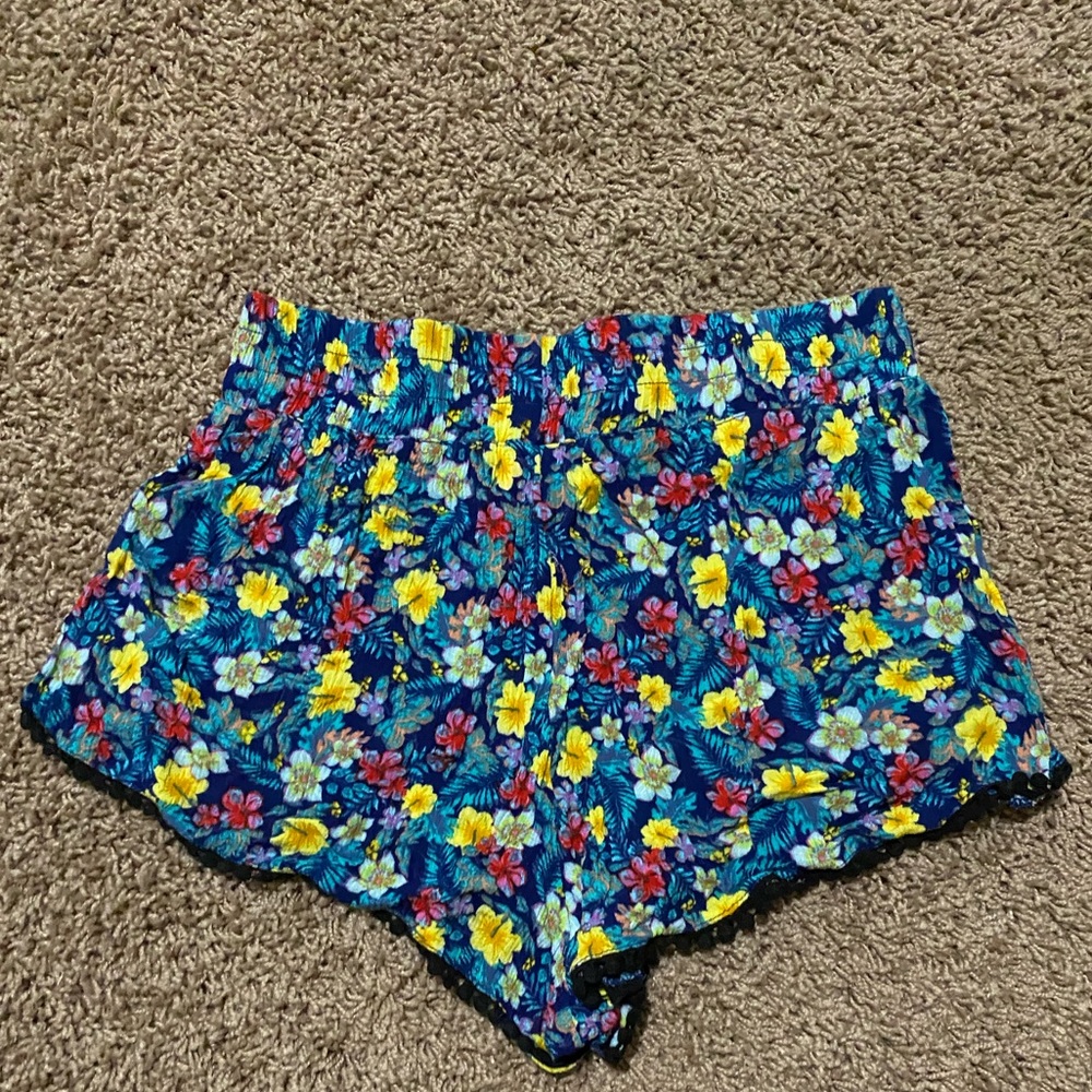 Love tree shorts